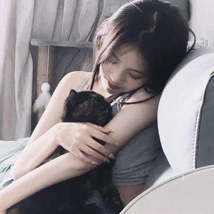女人和枪